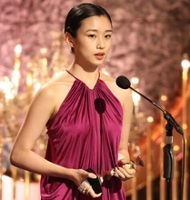 河合優実、第48回日本アカデミー賞最優秀主演女優賞受賞！ 映画の神様に愛される新たなミューズが誕生