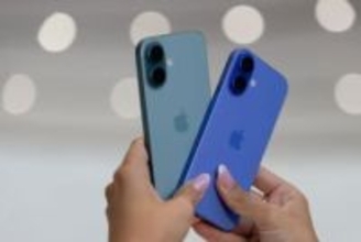 新型iPhone値上げか　米アップル、機能強化で検討